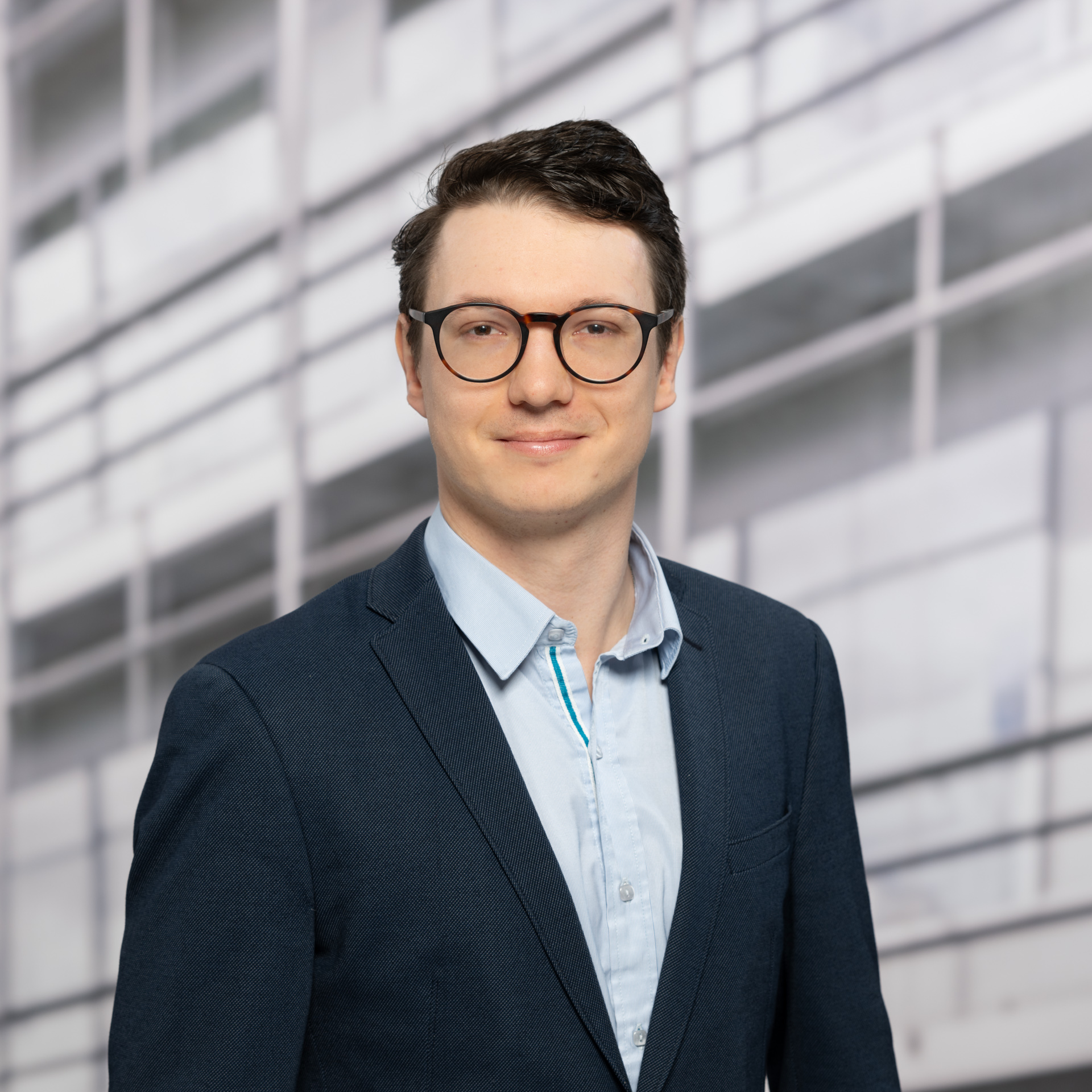 Portrait of Tobias Hirsch